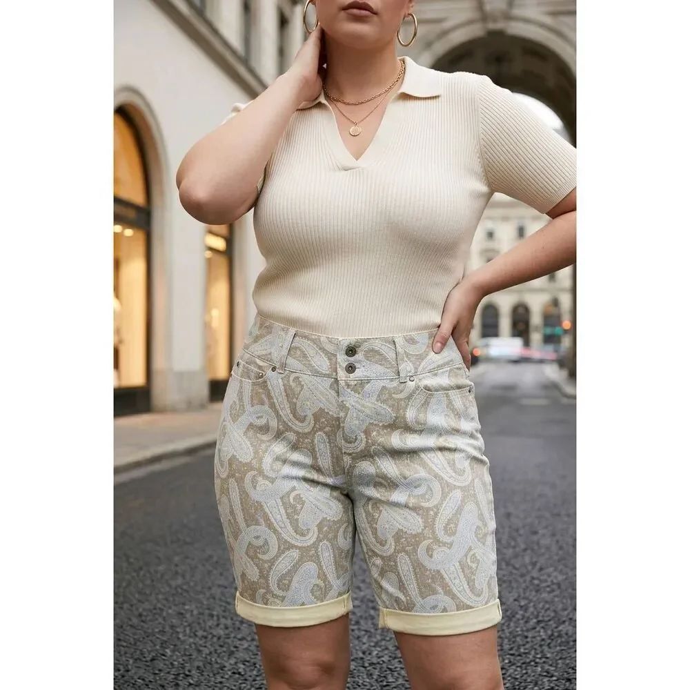 🔺️Tommy Hilfiger Tan Paisley Raw Hem Denim Shorts Size 8